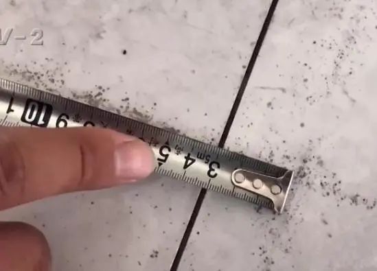 DƬ